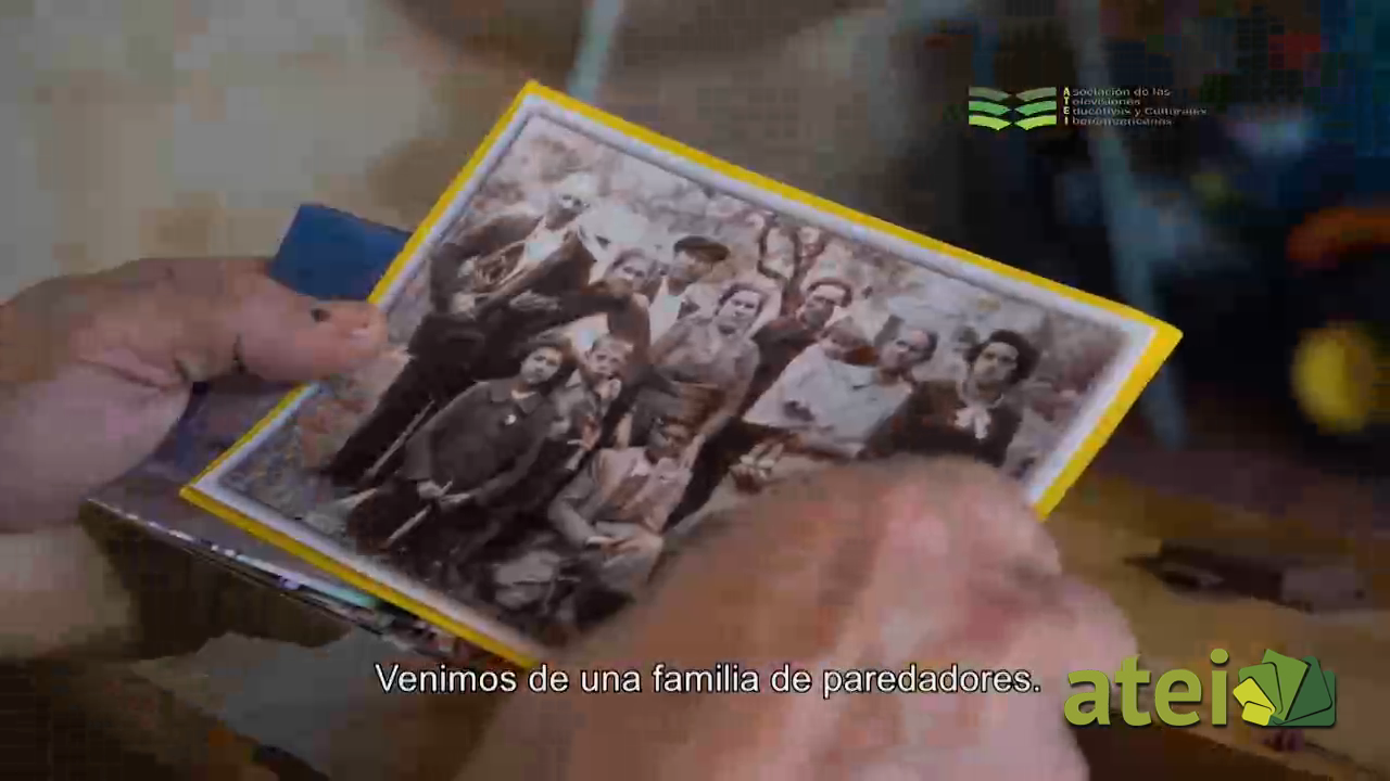 manos1x09B2