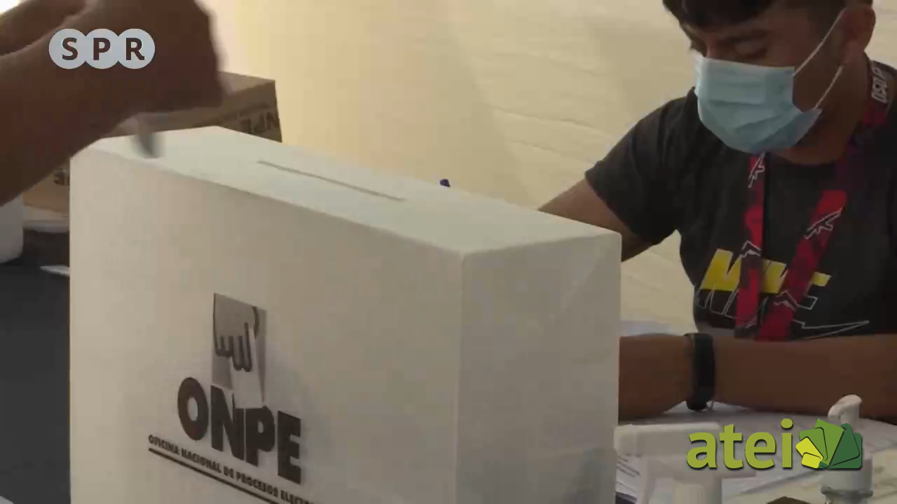 Perú. La izquierda interrumpe B2