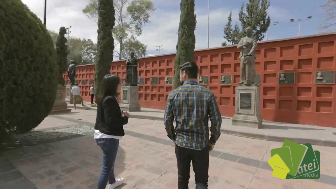 LAS TRES DERROTAS DE MAXIMILIANO BO2.2