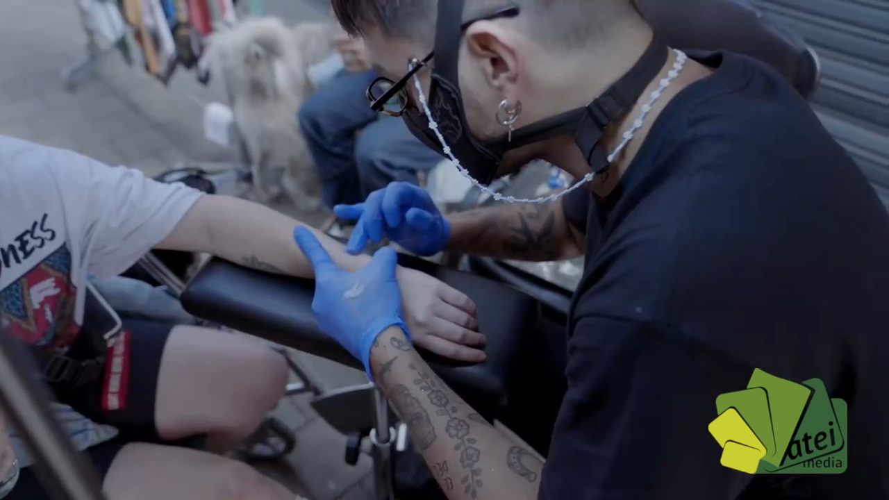 RECRLEMA002603 - DE LEONES Y MARIPOSAS  TEMPORADA II - CAPITULO 6 - TATUADOR - BLOQUE 3