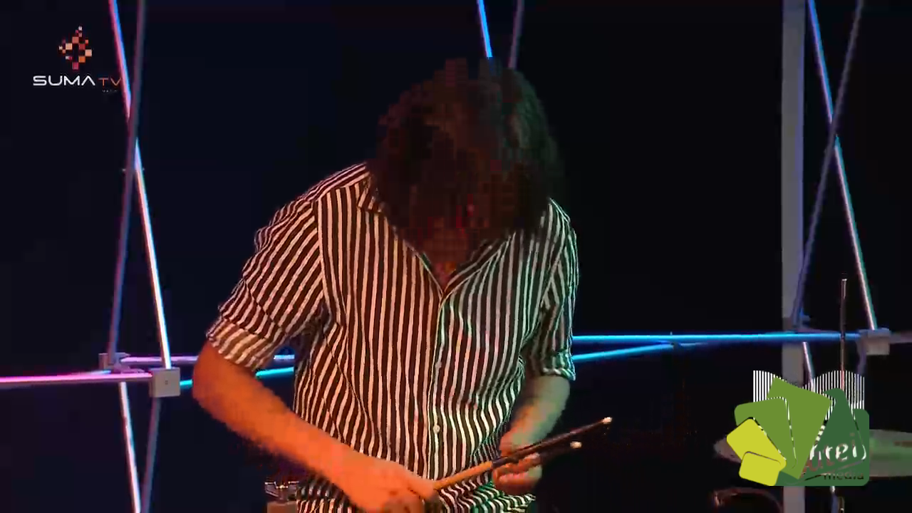 SUMATV_ACCESOSONORO_T6_E09_B2_STRIPEDSOULSDUO
